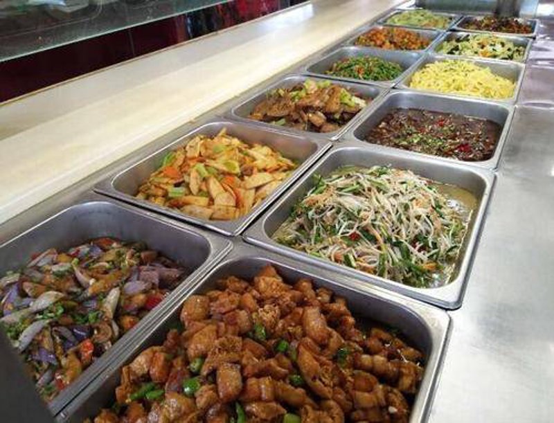 宁波学校的餐饮配送如何实现高效与健康？